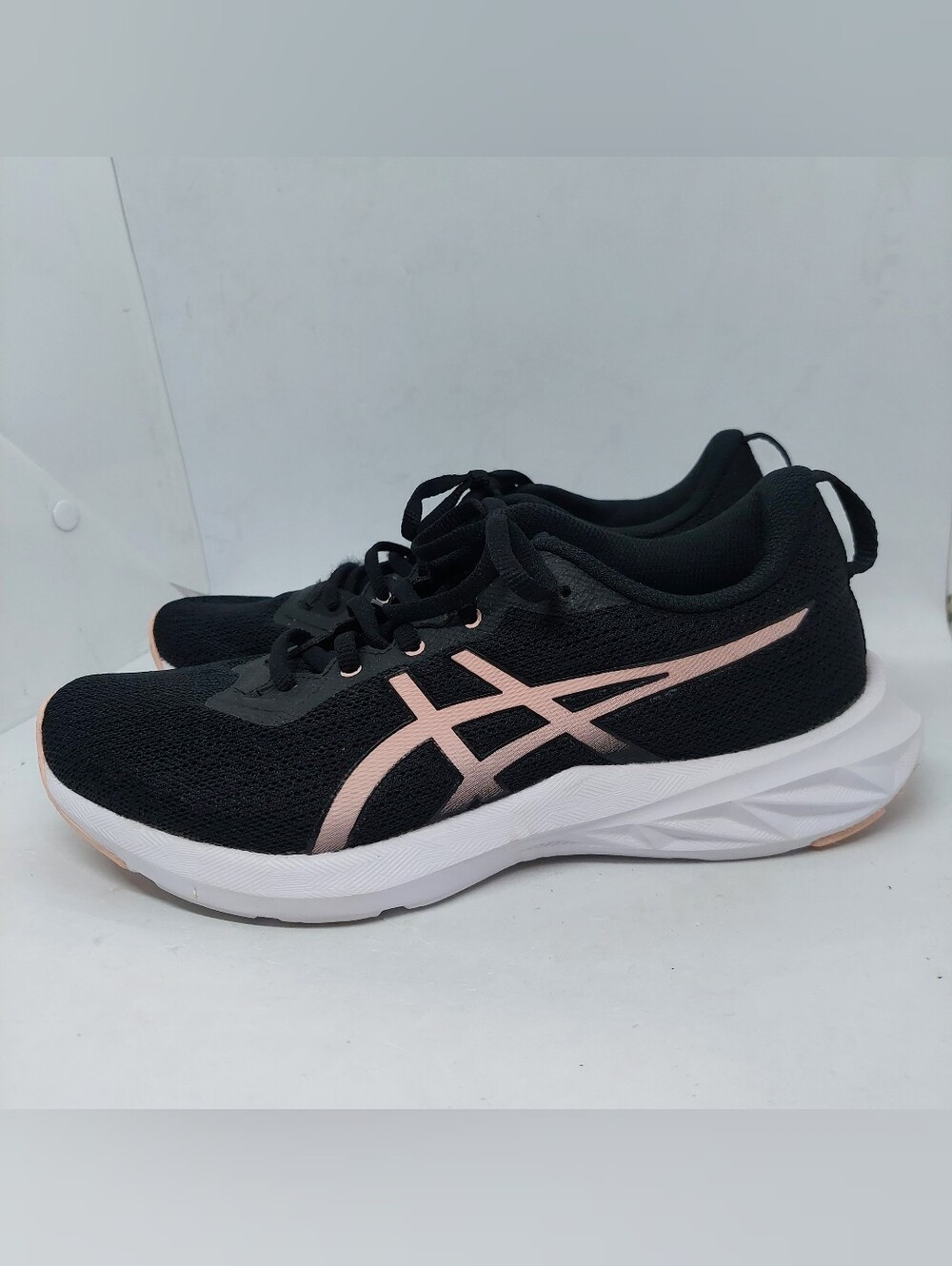 Asics Versablast 2 Sneakers Womens Size 8.5 Sport Gym Shoes Black Rose 1012B179